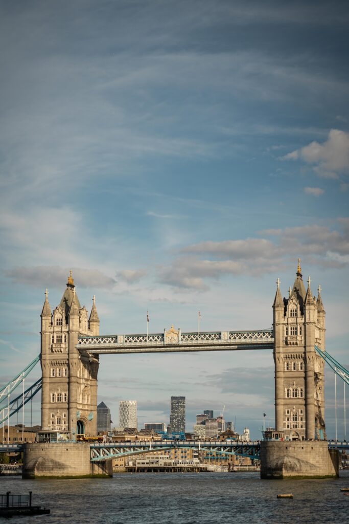 Tower Bridge w Londynie